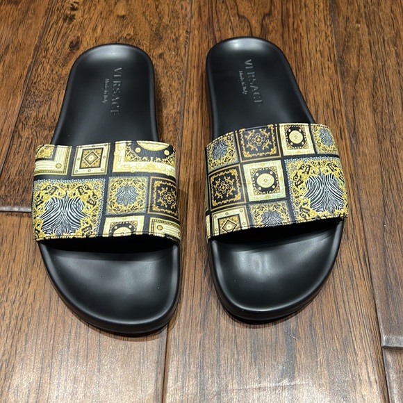 Mens Versace slides - Picture 2 of 4